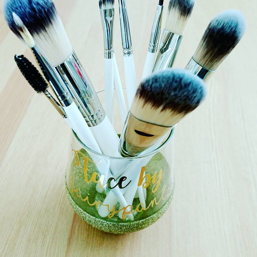 Vegan makeup brushes by Fairypants